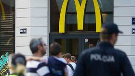 Зарплата директора McDonald's в Мария